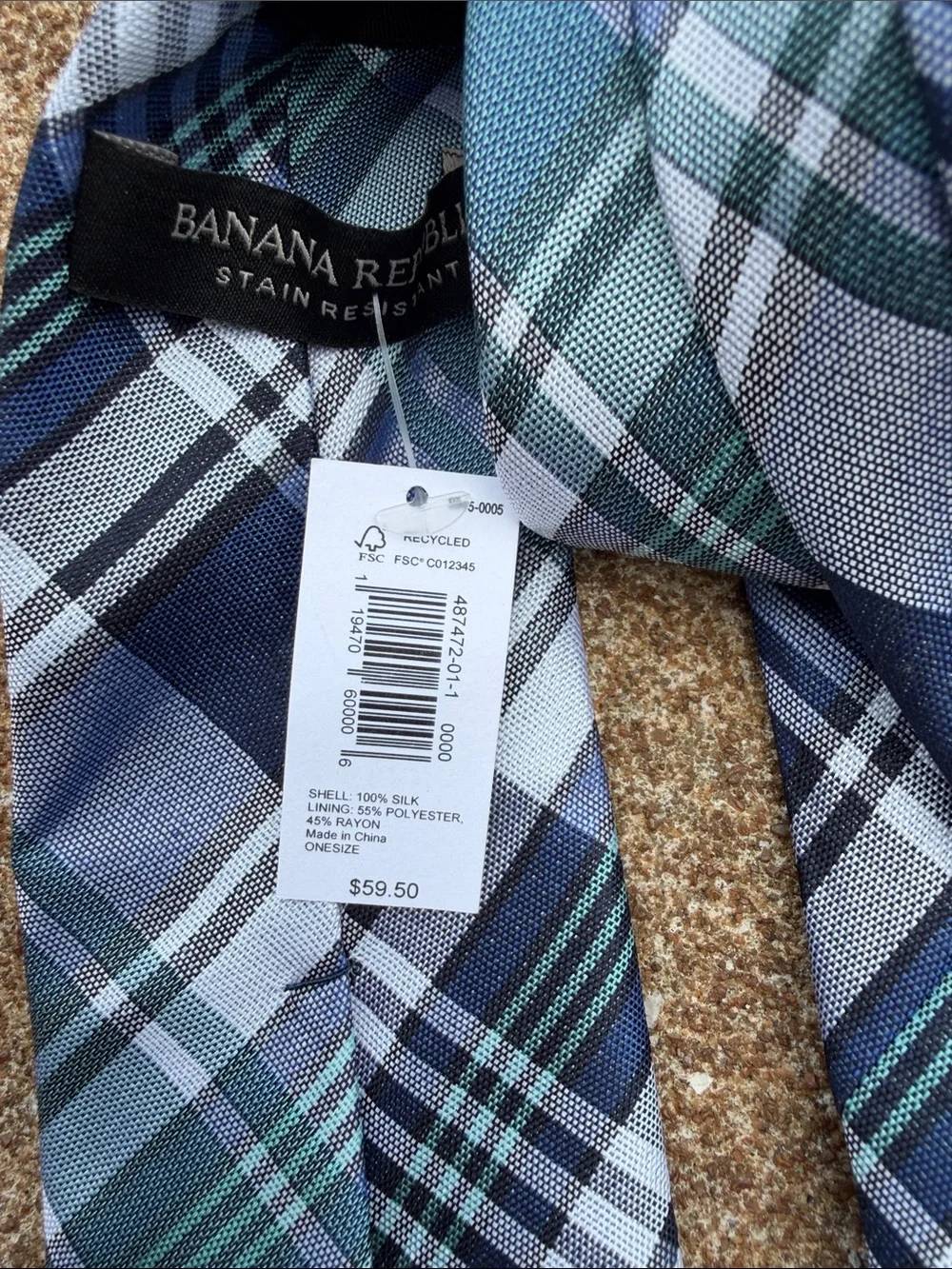 Banana Republic Blue, Green and White Plaid Men's Tie. NWT